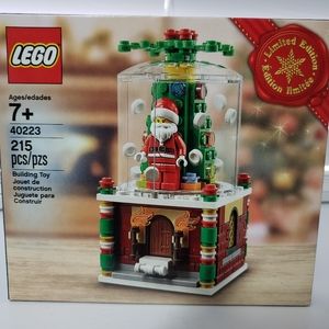 Lego Christmas Snow Globe - 40223 Limited Edition - 2016 NIB
